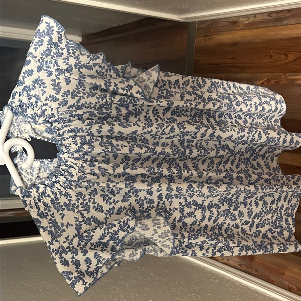 Blue and White Floral blouse